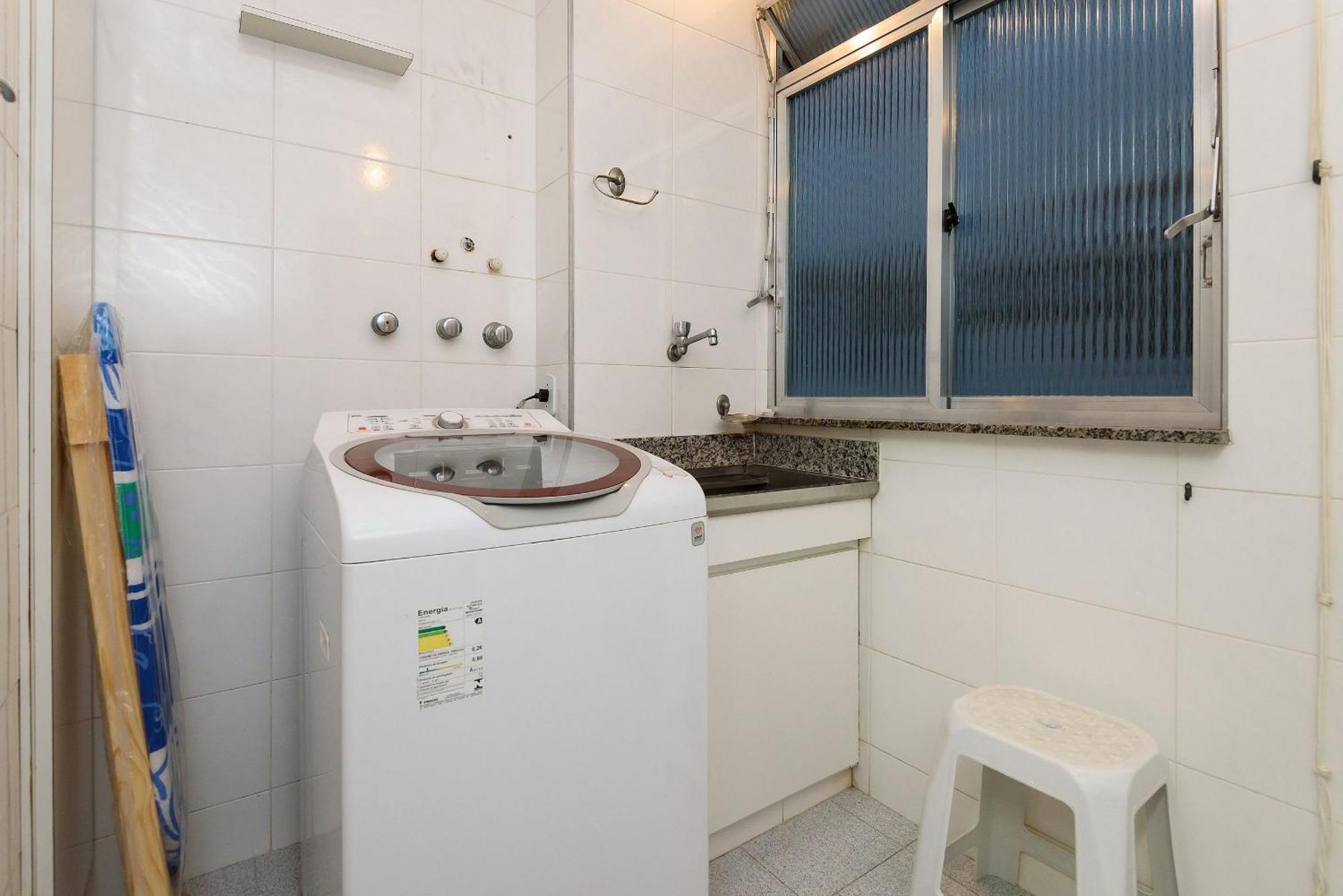 Apto Antigo No Leblon P/ 7 Pessoas | Gsm 300/701 Apartment *
